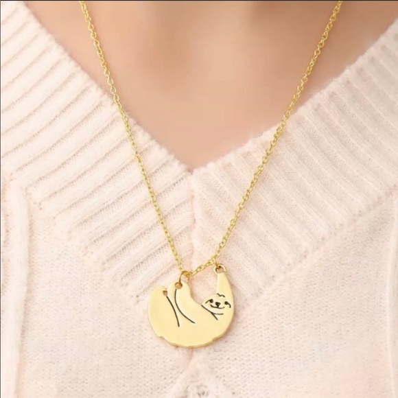 - NEW gold tone Sloth Necklace 🦥 adjustable - Picture 2 of 5